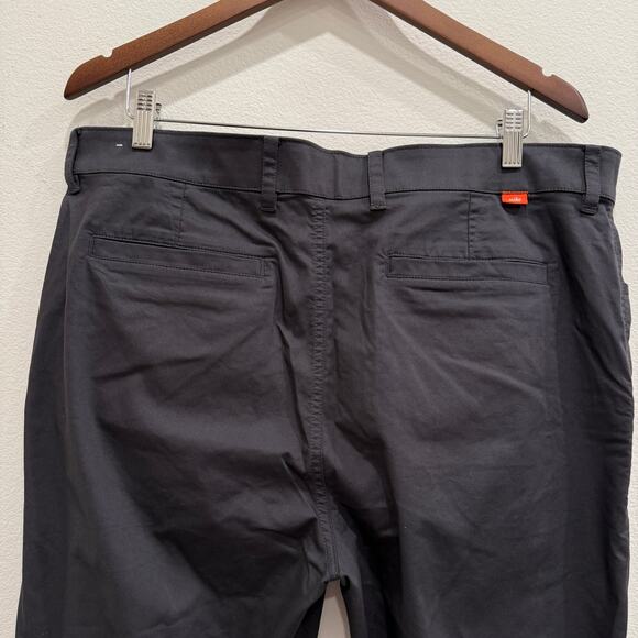 Nike Men’s 38x32 Dri-FIT UV Slim Fit Golf Chino Pants Dark Gray Activewear - Picture 11 of 11